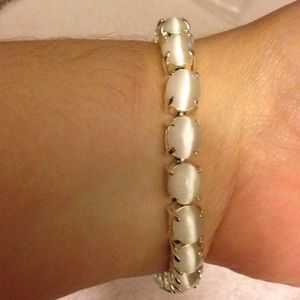 Estate Avon White Cat Eye Bracelet